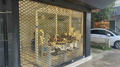 İzmir’in Konak ilçesinde bir kuyumcuya yönelik silahlı soygun girişiminde bulunan