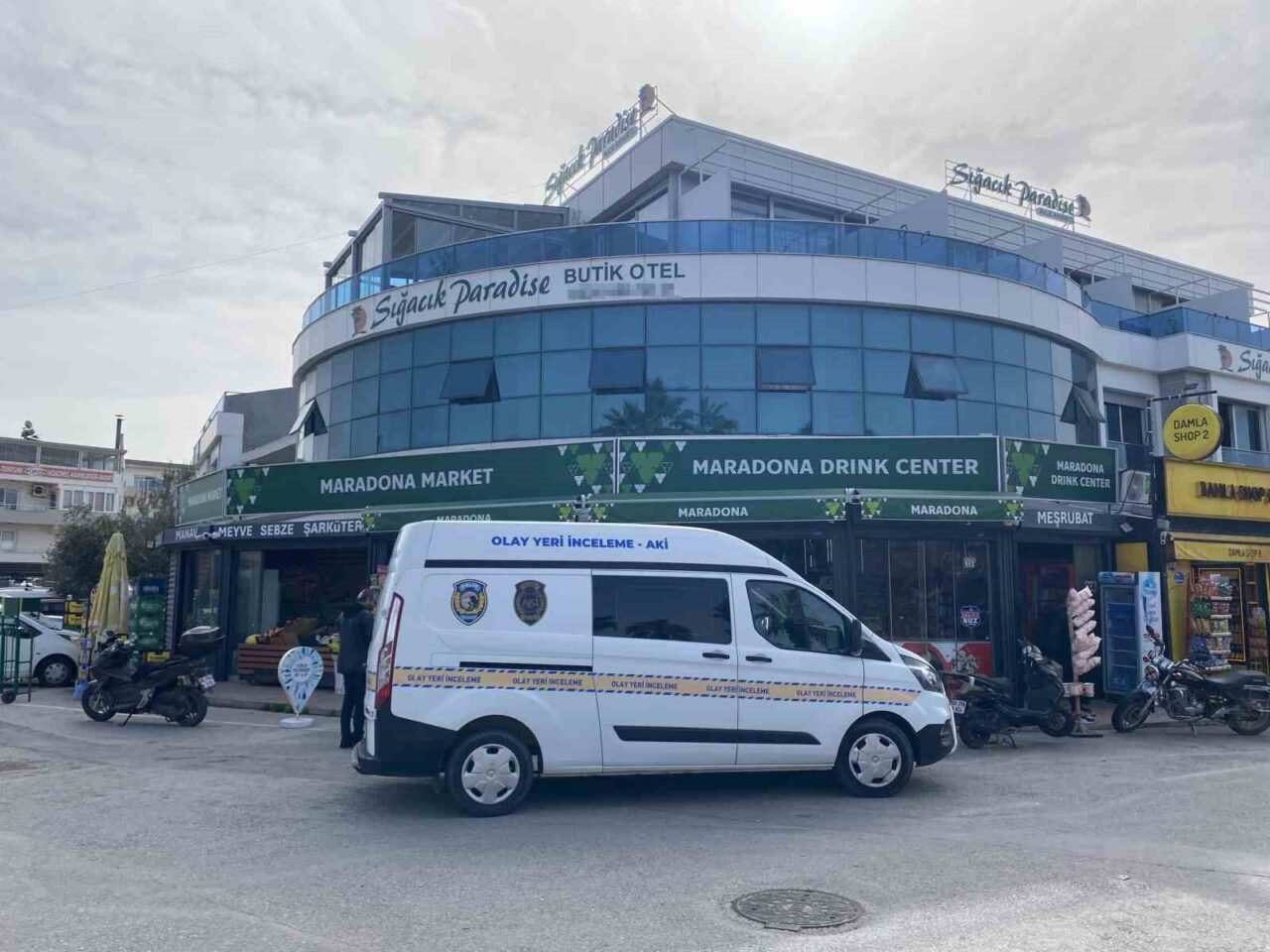 İzmir’in Seferihisar ilçesinde 14 Şubat Sevgililer Günü tatili için bir