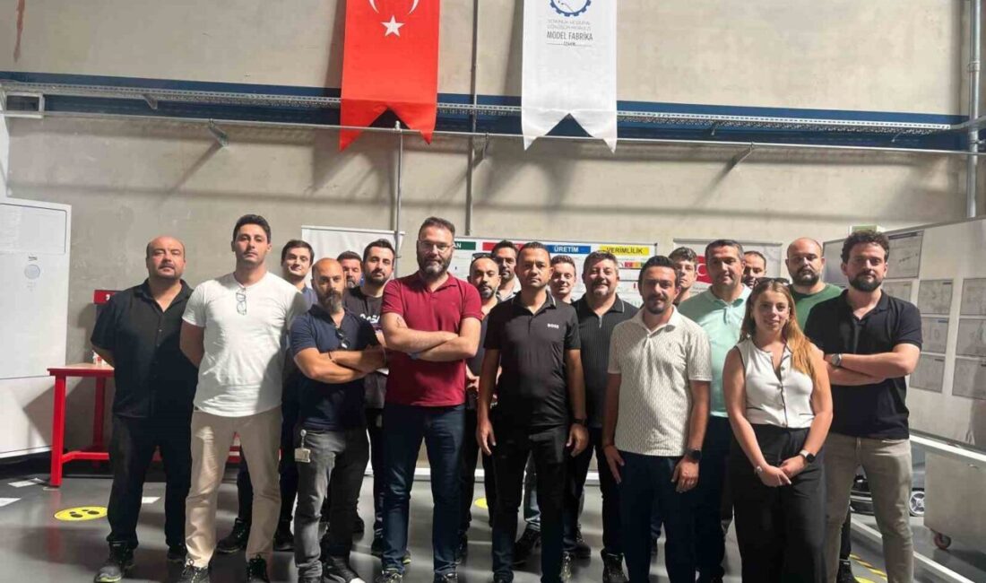 Gerçek bir üretim ortamında, katılımcılara bir fabrikanın daha verimli olması