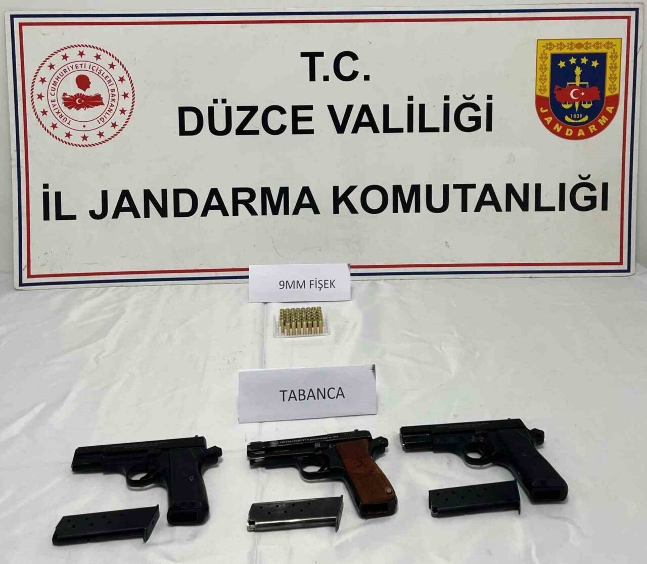 Düzce İl Jandarma Komutanlığı ekiplerinin yaptığı çalışmalarda Rize’den, Düzce’ye satılmak
