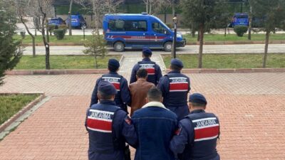 Aksaray’da jandarma ekiplerinin uyuşturucu imal ve ticaretini yapan şahıslara yönelik