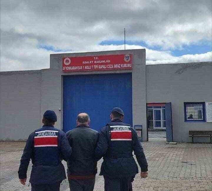 Afyonkarahisar’da son bir hafta içerisinde aranan şahısların yakalanmasına yönelik yapılan