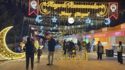 Ramazan’ın üçüncü gününde de Büyükşehir Belediyesinin iftar sofraları ve etkinlik