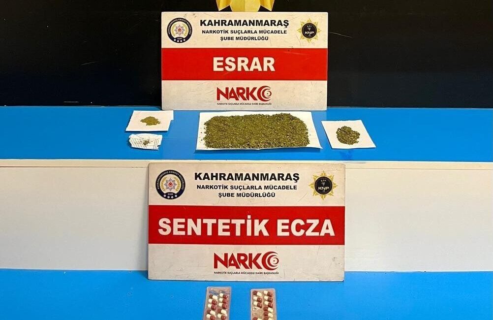 Kahramanmaraş’ta düzenlenen kaçakçılık ve uyuşturucu operasyonunda gözaltına alınan şüphelilerden 1’i
