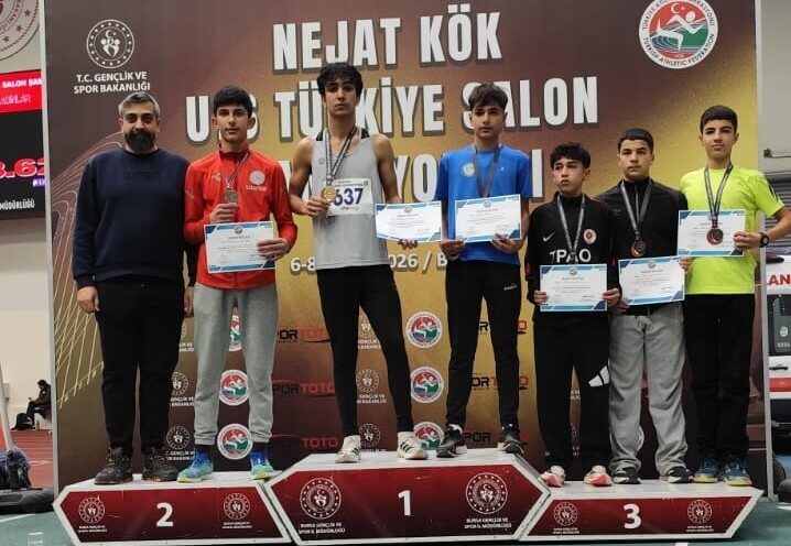 Adıyaman’ın Kahta ilçesinde eğitim gören genç sporcu Mustafa Yavaş, Türkiye