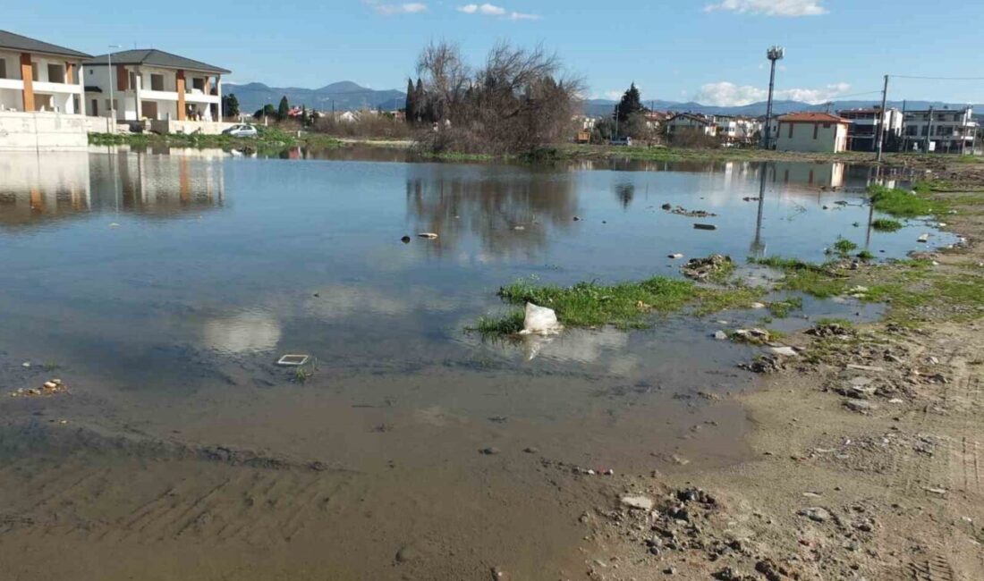 Burhaniye ilçesinde, Ören mahallesinde geçtiğimiz hafta içinde düşen aşırı yağışlar