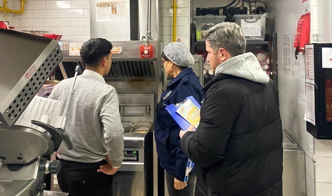 Yunusemre Belediyesi, çevre kirliliğini önlemek ve altyapıyı korumak amacıyla atık