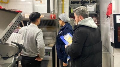 Yunusemre Belediyesi, çevre kirliliğini önlemek ve altyapıyı korumak amacıyla atık