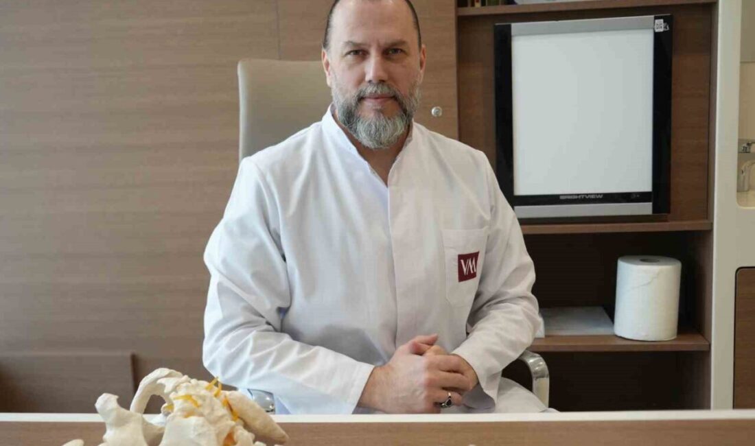 Dünyada yaygınlaşan tam kapalı omurga cerrahisinin bel fıtığı ve dar