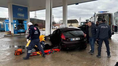 Karabük’ün Eflani ilçesinde kontrolden çıkan otomobilin LPG istasyonundaki kolona çarpması