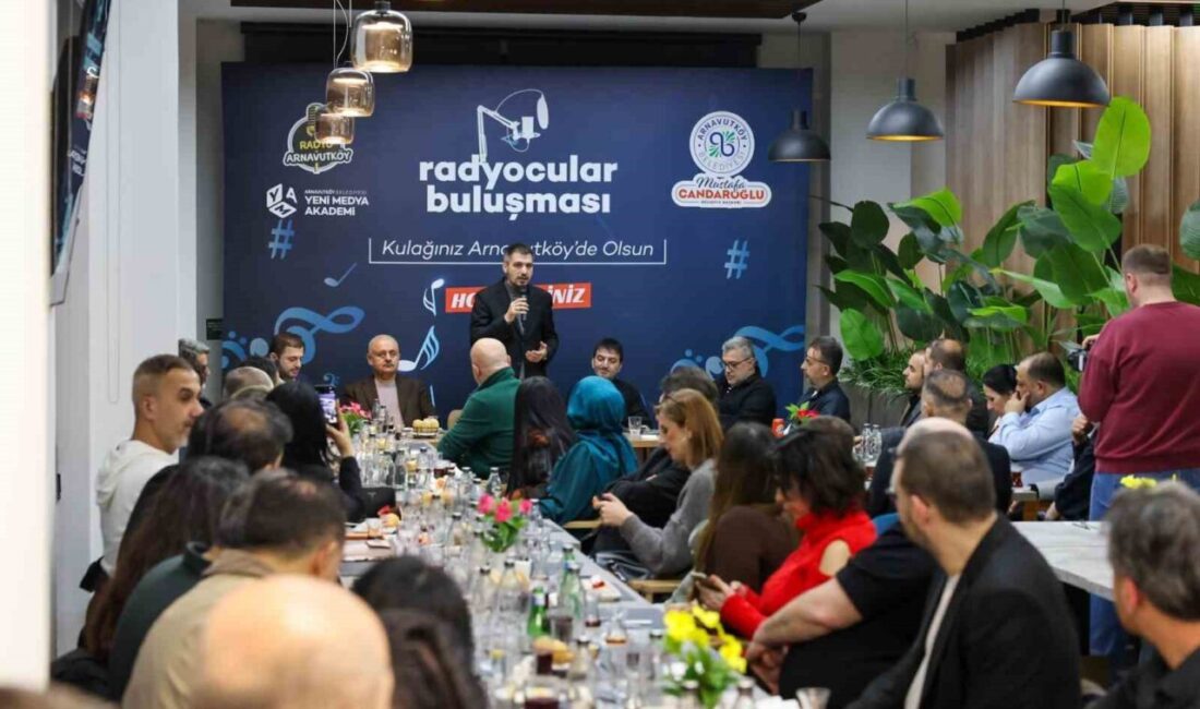Dünya Radyo Günü kapsamında Arnavutköy Belediyesi ev sahipliğinde düzenlenen programda,