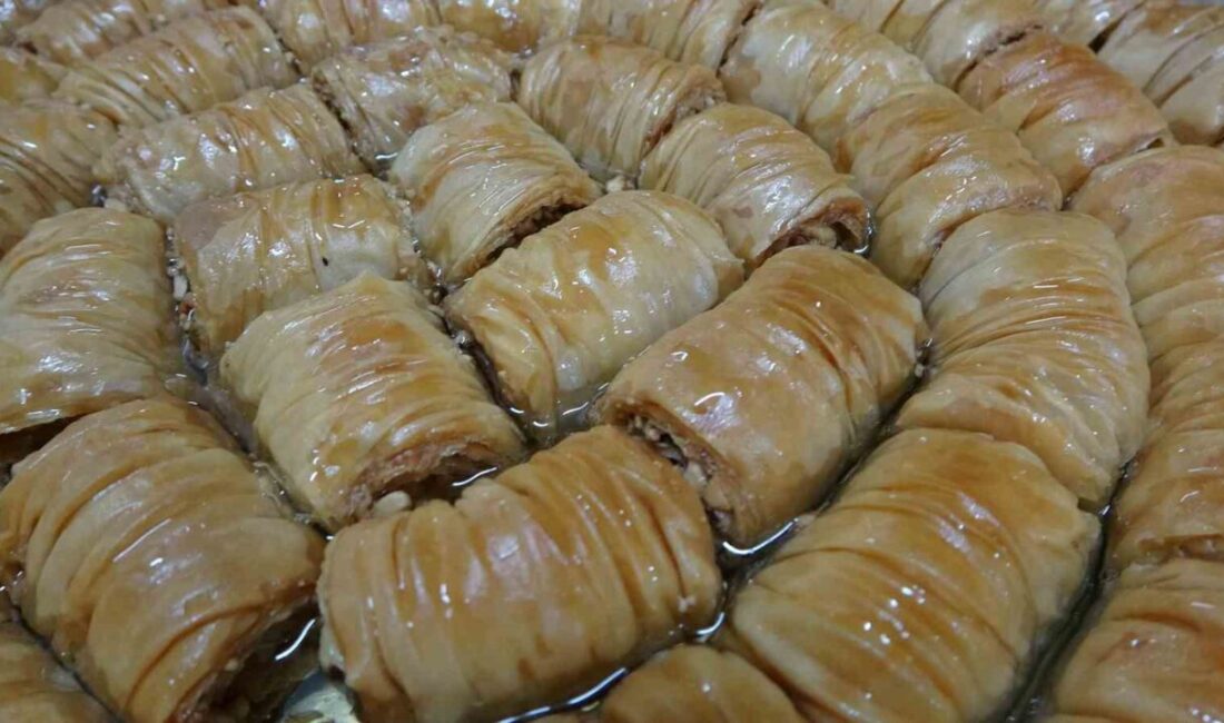 Doğu Karadeniz Bölgesi’nde açılan yufkaların arasında konulan muhallebi ile yapılan