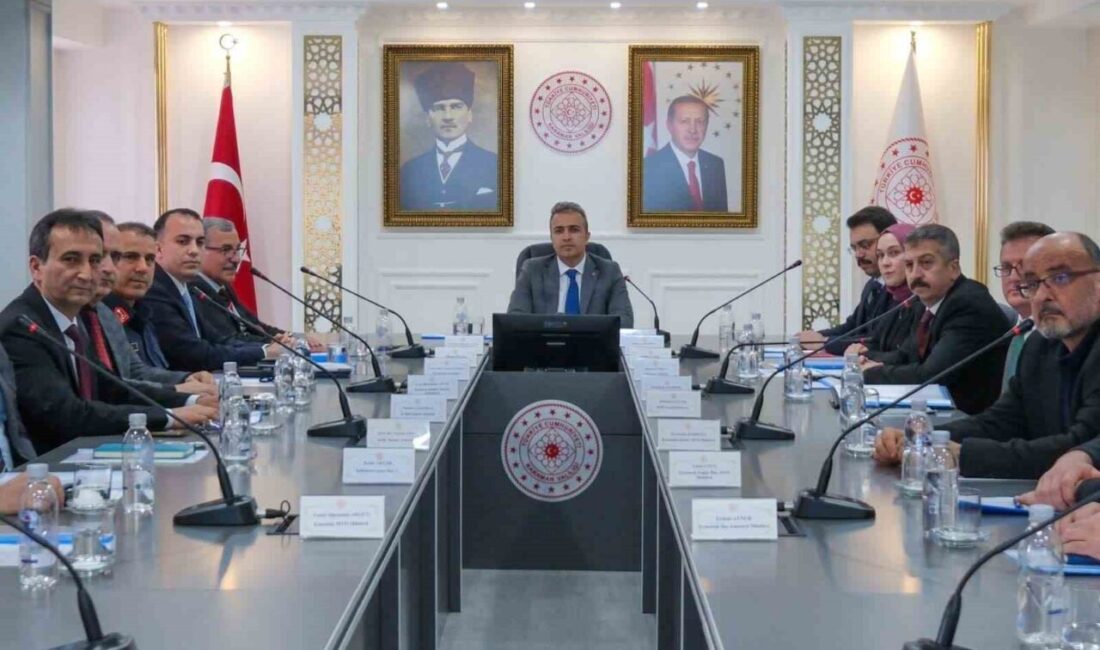 Karaman’da Akademik Yılı 2. Dönem Üniversite Güvenlik Koordinasyonu Toplantısı Vali