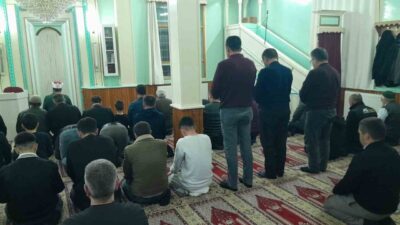 Konya’nın Karapınar ilçesinde ilk teravih namazı kılındı. Ramazan-ı Şerif’in gelişiyle