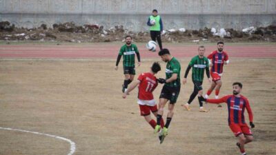 Kars 36 Spor kendi saha ve seyircisi önünde ağırladığı Batman