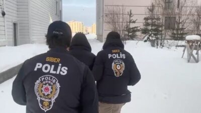 Kars merkezli 5 ilde, sosyal medya hesaplarını ele geçirerek vatandaşları