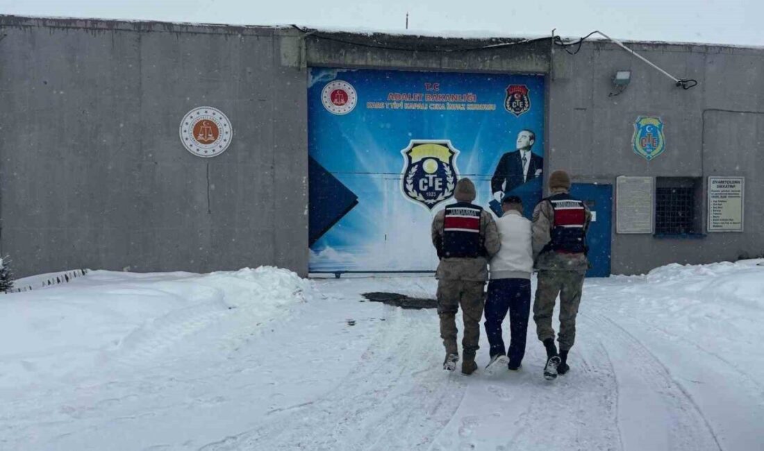 Kars’ta haklarında çeşitli suçlardan kesinleşmiş hapis cezası bulunan 2 kişi