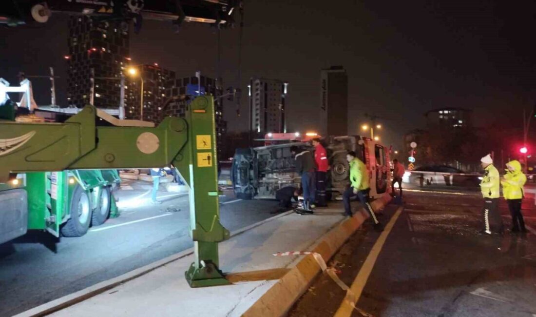 İstanbul Kartal’da hasta taşıyan ambulans ile bir cipin kavşakta çarpışması