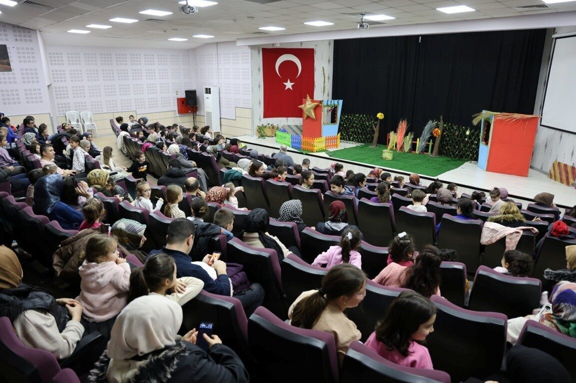 Kartepe Belediyesi tarafından düzenlenen kültür sanat etkinlikleri kapsamında “Meraklı Civciv”