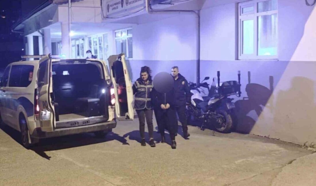 Kastamonu’nun Çatalzeytin ilçesinde polis ekiplerince düzenlenen uyuşturucu operasyonunda gözaltına alınan