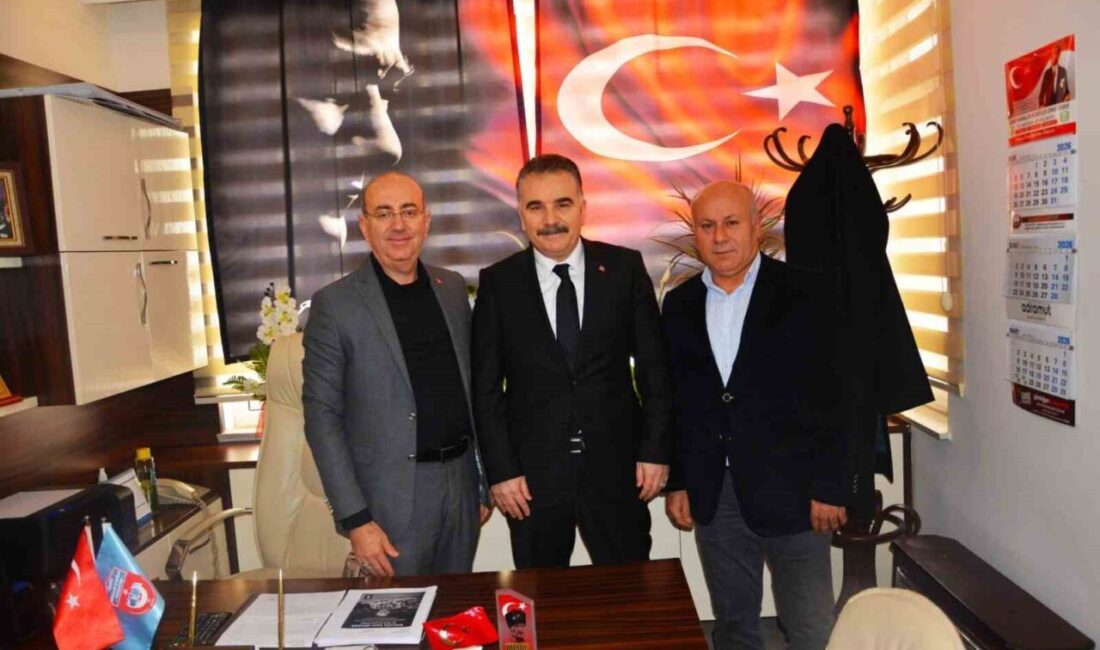 Edremit Kaymakamı Ahmet Odabaş, yerel ekonominin dinamiklerini yerinde incelemek ve