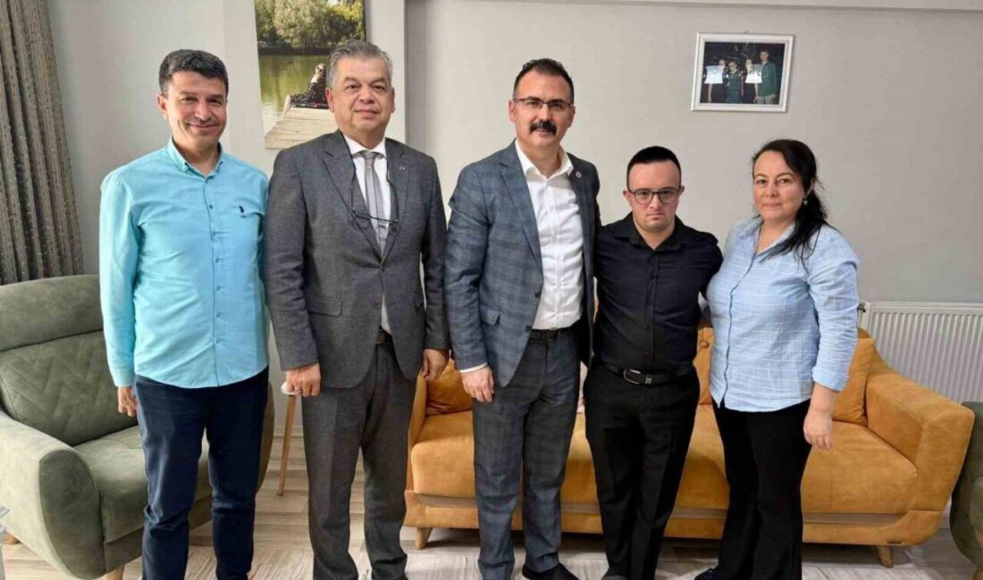 Aydın’ın Sultanhisar ilçesinde yürütülen ’Misafirim Kaymakamım’ projesi kapsamında Sultanhisar Kaymakamı