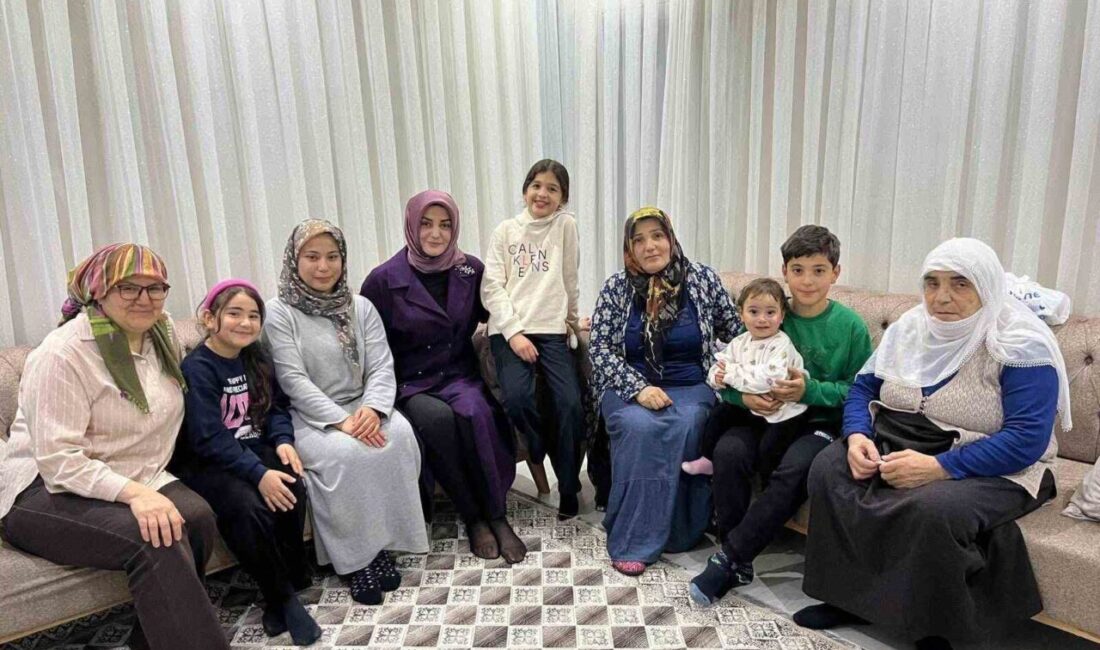 Sarıgöl Kaymakamı Halil Dalak ve eşi Ayfer Dalak, ramazan ayı