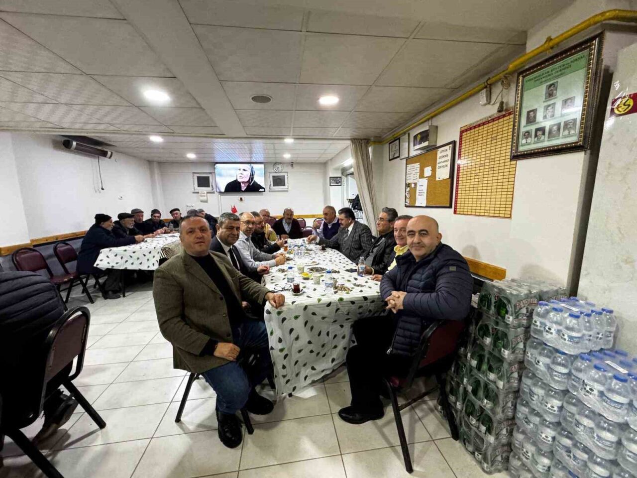 Odunpazarı Kaymakamı Ömer Ulu ve Tepebaşı Kaymakamı Sadettin Yücel, Esnemezliler