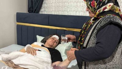 Kayseri’nin Kocasinan ilçesinde SUV aracın refüjde bekleyen yayaların arasına girmesiyle