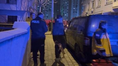 Kayseri’nin Kocasinan ilçesinde bacağından bıçaklanan çocuk bir binaya sığınırken, ekipler