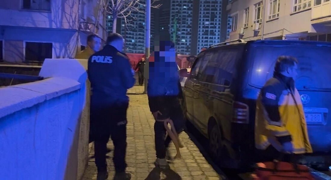 Kayseri’nin Kocasinan ilçesinde çıkan bıçaklı kavgada yaralanan 17 yaşındaki çocuk