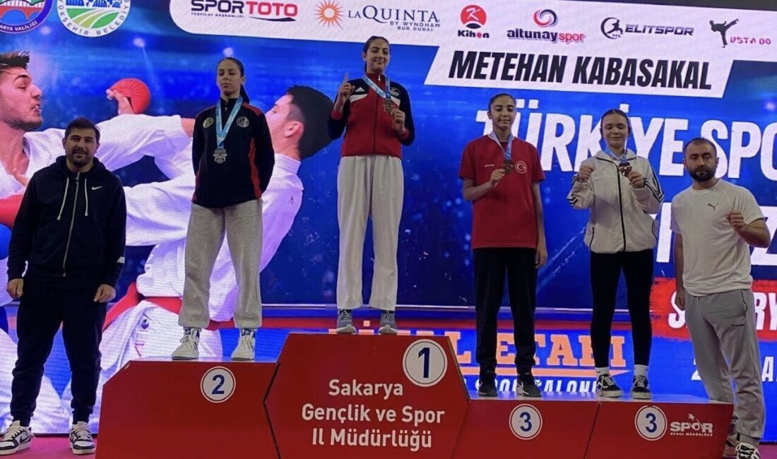 Sakarya’da düzenlenen Türkiye Spor Toto Karate Yıldızlar Ligi Final Etabı’nda