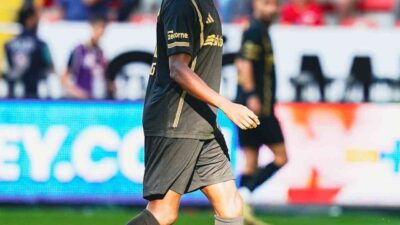 Süper Lig ekiplerinden Kayserispor, Gideon Amankwah Jung ile yollarını ayırdı.