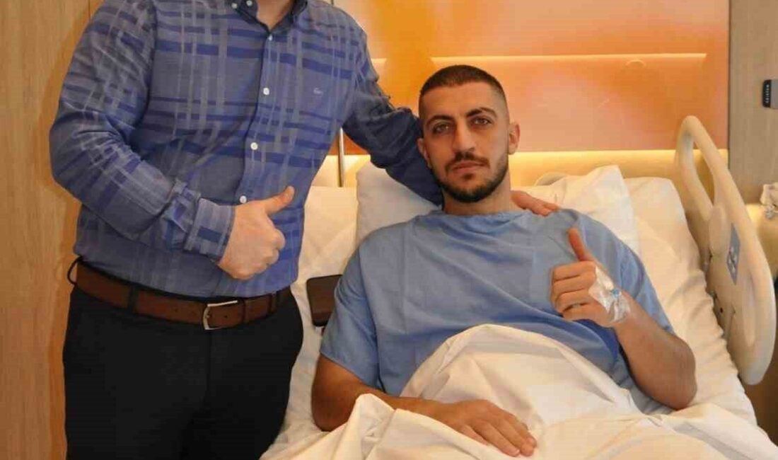 Kayserispor’un İranlı savunma oyuncusu Majid Hosseini ameliyat olması sebebiyle sahalardan