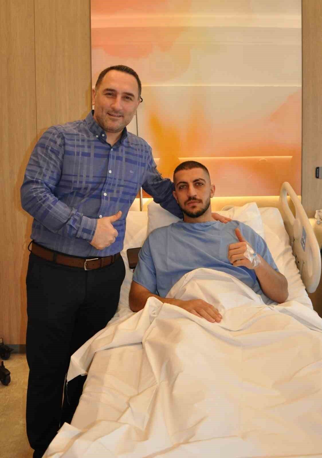 Kayserispor’un İranlı savunma oyuncusu Majid Hosseini ameliyat olması sebebiyle sahalardan