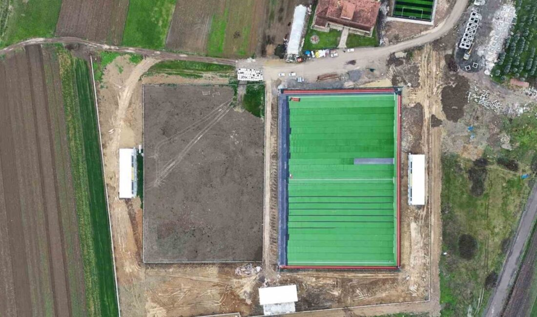 Sakarya Büyükşehir Belediyesi tarafından Serdivan Kazımpaşa’da inşa edilen spor kompleksinde