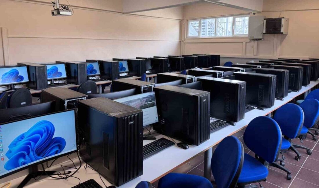 Karabük Üniversitesi’nin(KBÜ) eğitim altyapısını güçlendirme çalışmaları kapsamında Eskipazar Meslek Yüksekokulunda