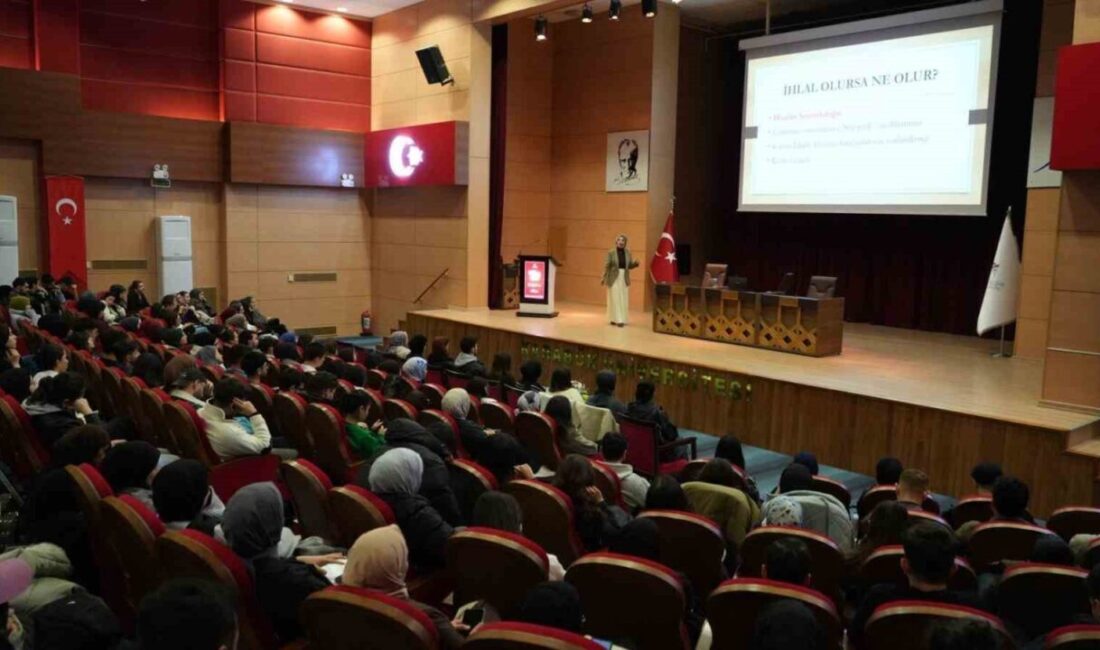 Karabük Üniversitesi(KBÜ) Sağlık Bilimleri Fakültesinde düzenlenen Kişisel Verilerin Korunması Kanunu