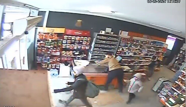 Erzincan’ın Kemah ilçesinde meydana gelen 4,9 büyüklüğündeki depremin ardından ilçe