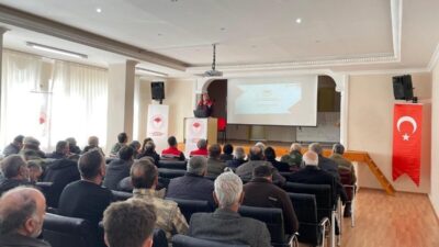 Kemaliye Kaymakamlığı koordinesinde, üreticilere yönelik B-Reçete Sistemi bilgilendirme toplantısı gerçekleştirildi.