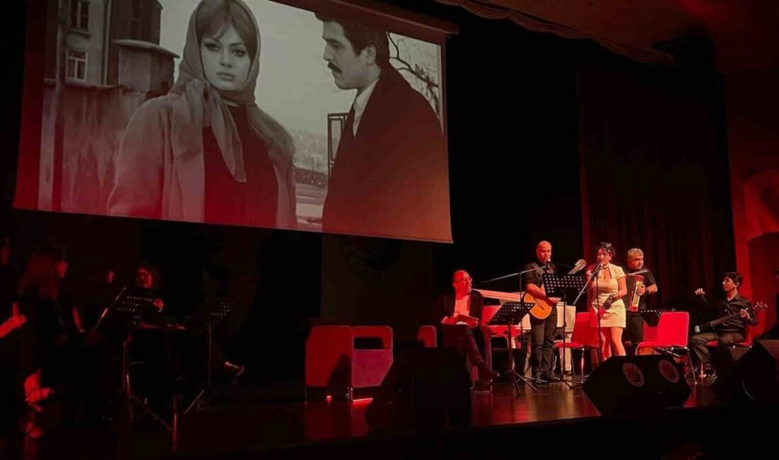 Kepez Belediyesi, 14 Şubat Sevgililer Günü’nü sanatın birleştirici gücüyle kutladı.