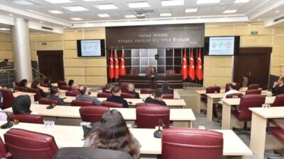 Kepez Belediyesi, Yaşlı Dostu Kepez Projesi kapsamında toplum sağlığını güçlendirmeye