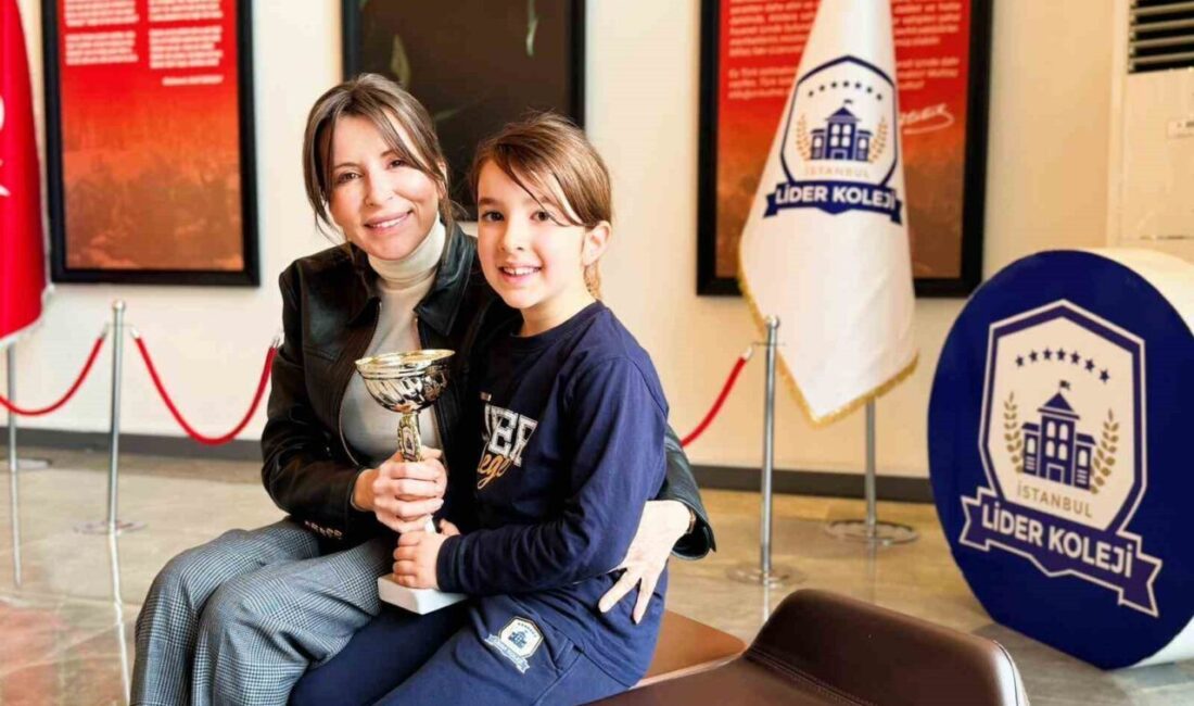 Türkiye Binicilik Federasyonu’nun Adana’daki organizasyonunda piste çıkan İstanbul Lider Koleji