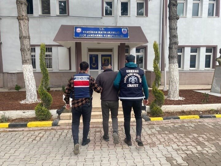 Kırıkkale’de polis ve jandarma ekiplerince düzenlenen operasyonda hakkında kesinleşmiş 7