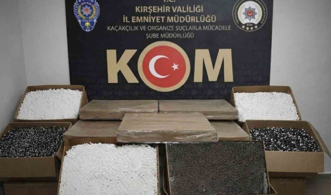 KIRŞEHİR (İHA) – Kırşehir’de polis ekiplerinin şüphelenerek durdurduğu bir araçta
