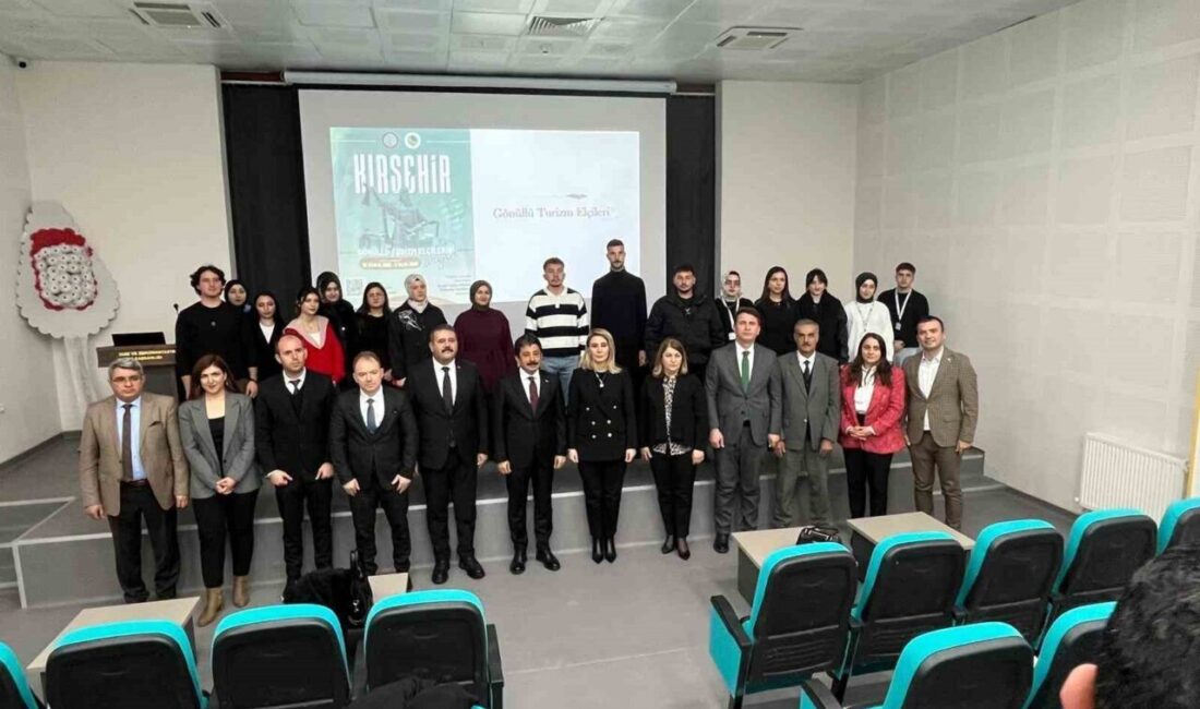 Kırşehir’de, “Gönüllü Turizm Elçileri” projesiyle öğrenciler, şehrin kadim kültürel mirasını