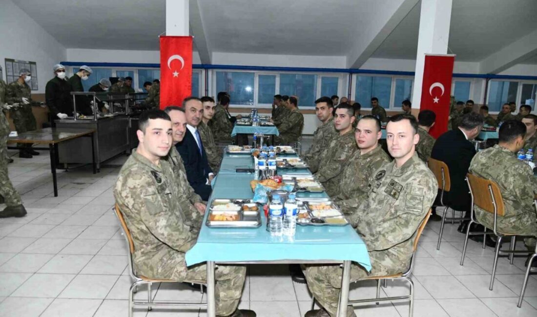 Tekirdağ’da protokolü, Garnizon Komutanlığında askerlik görevini ifa eden er ve