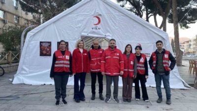 Manisa’nın Alaşehir ilçesinde, Türk Kızılay tarafından hayırseverlerin desteğiyle Ramazan ayı