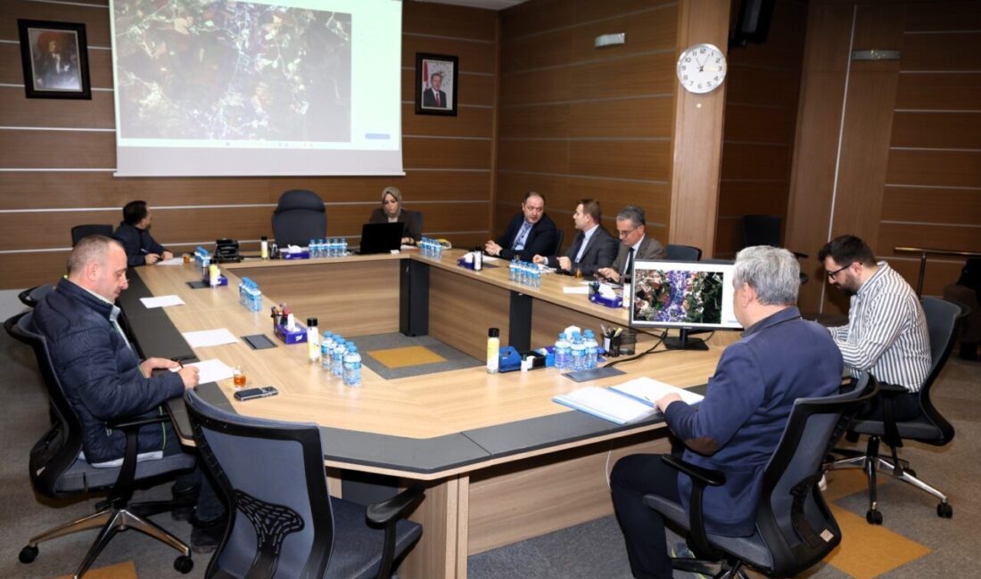 Kocaeli’de toplu taşıma ve ulaşım kurallarını ihlal ettiği belirlenen 168