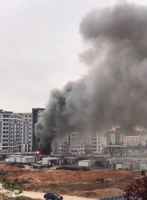 Adıyaman’da, bir konteyner kentte çıkan yangın korkuttu. Edinilen bilgilere göre,